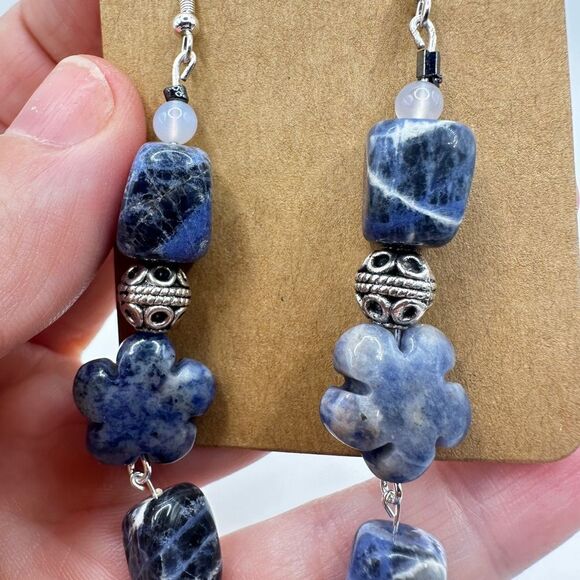 3” dangle earrings with 925 hooks, sodalite, moonstone and silver toned beads! - Picture 8 of 15